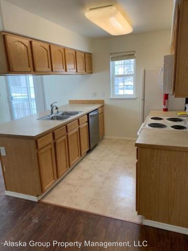 Building Photo - 7110 Ambler Ln