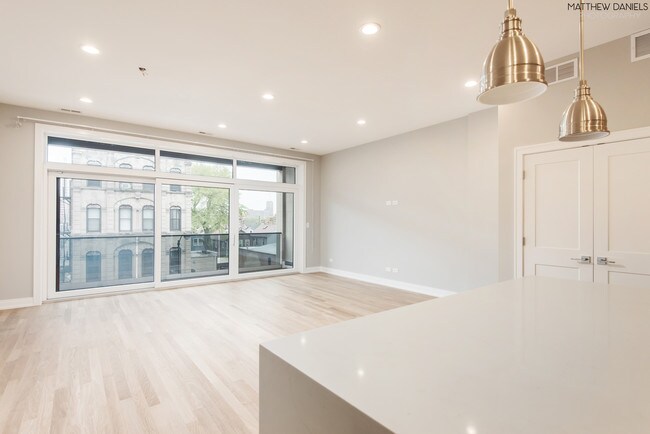 Foto del edificio - 1106 W 18th St