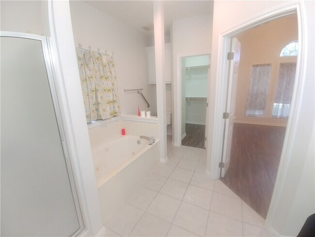 Foto del edificio - 1802 White Stone Dr