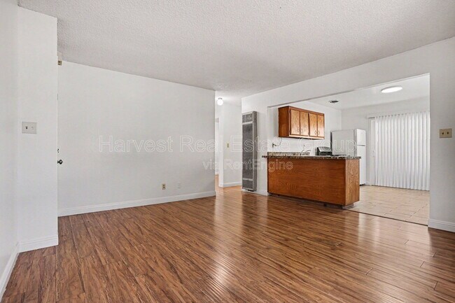 Foto del edificio - 3043 Blossom St