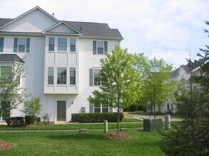 Building Photo - 13390 Cleeve Hill Ct