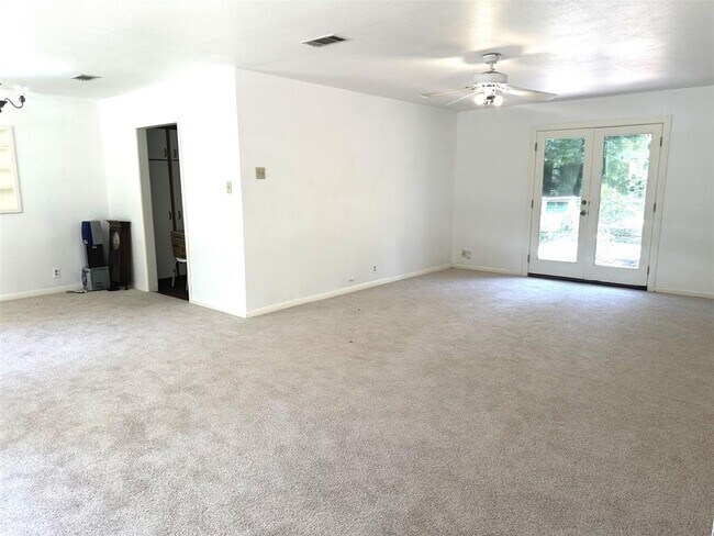 Building Photo - 5511 New Haven Ct