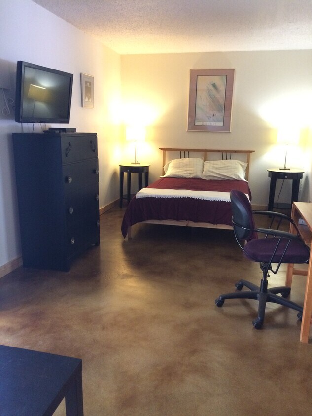 Foto principal - 500 E Riverside Dr