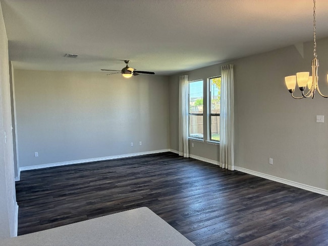 Building Photo - 104 Bass Ln