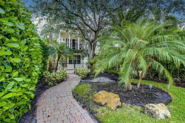 Foto del edificio - 605 SW 10th St