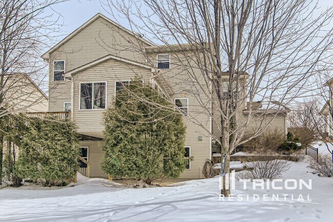 Foto del edificio - 2120 Sandhill Dr