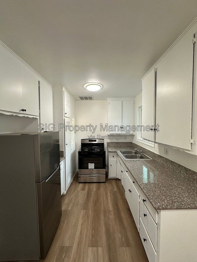 Building Photo - 13226 Maclay St