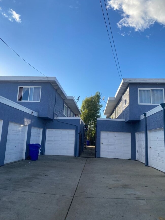 Photo - 427 A St Apartment