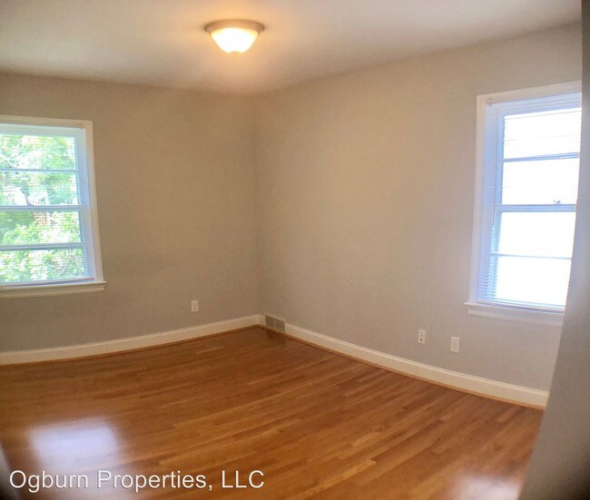 Building Photo - 3 br, 1 bath House - 2403 LYNDHURST AVENUE