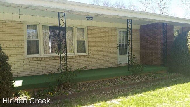 Building Photo - 6 br, 2 bath House - 147 Clyde Townsend Road