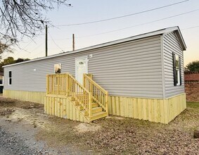 Building Photo - 115 Virginia Dare Dr