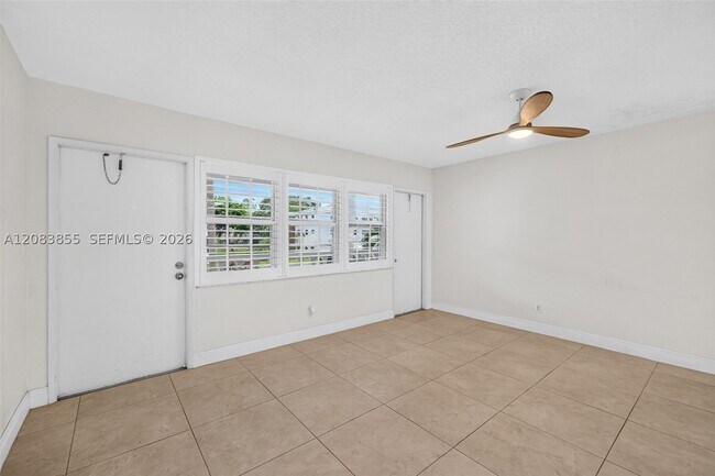 Foto del edificio - 5203 NE 24th Terrace