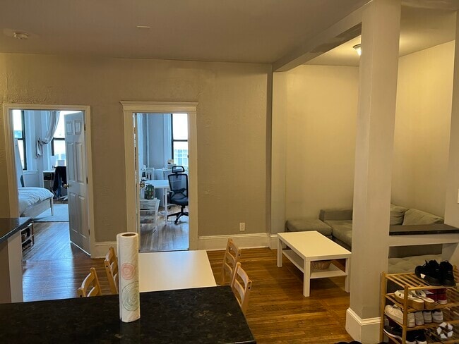 Building Photo - 1065 Commonwealth Ave
