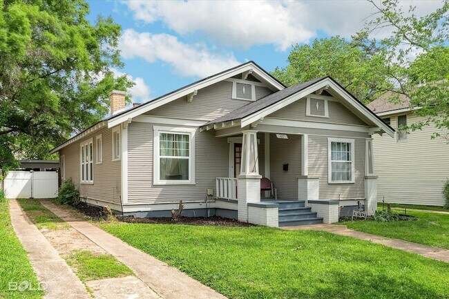 Foto del edificio - 440 Atkins Ave