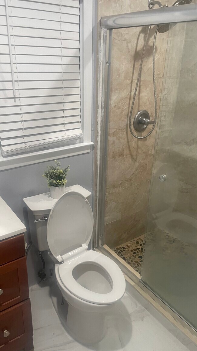Bathroom - 46 Stirrup Ln