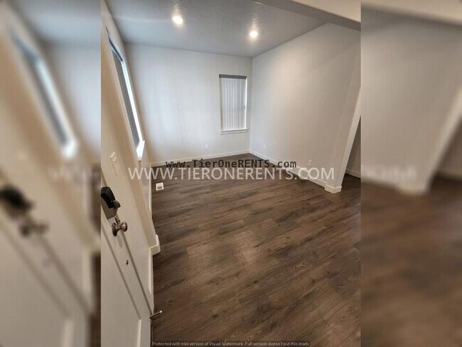 Building Photo - This property offers a NO DEPOSIT option available for qualified renters!