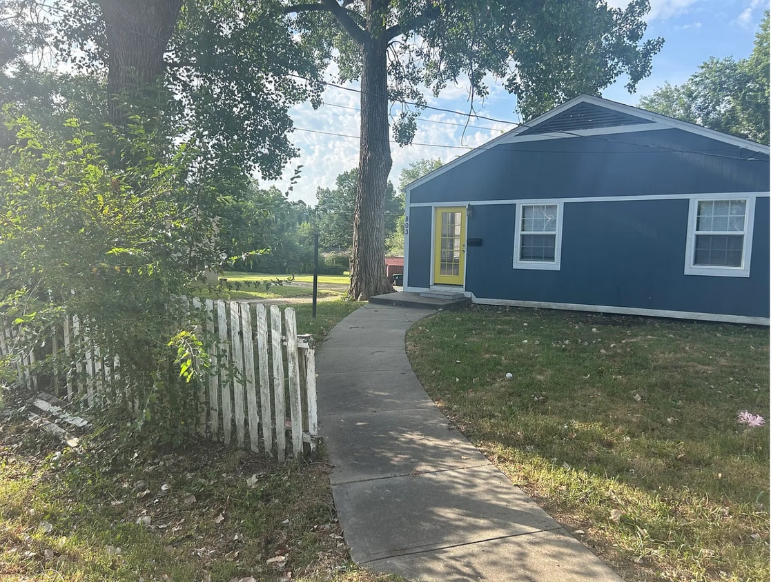 Primary Photo - Perfect 3 bed 2 bath!