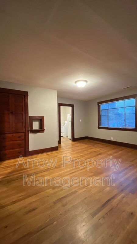 Foto del edificio - 1625 N 33rd St