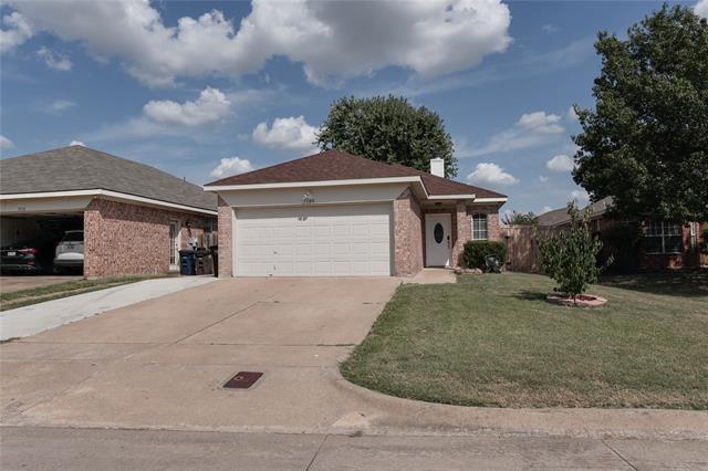 Primary Photo - 7108 Park Creek Cir W