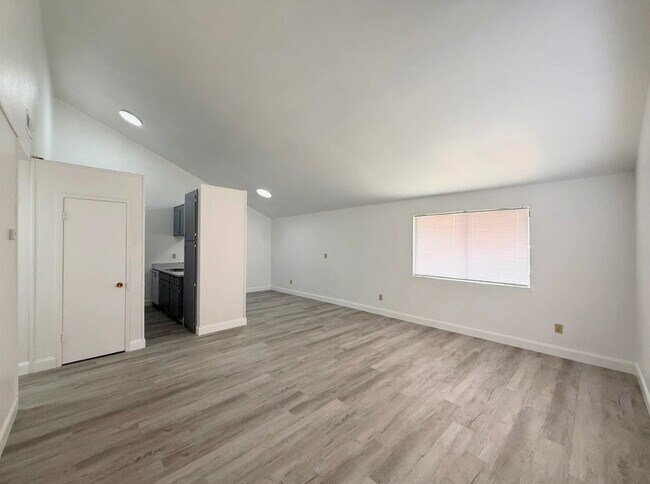 Foto del edificio - 3310 R St