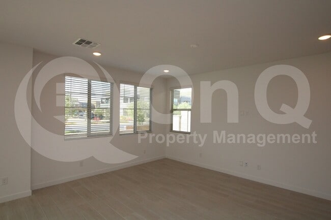 Foto del edificio - 9314 E Sequence Ave