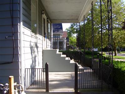 Building Photo - 1424 S State St