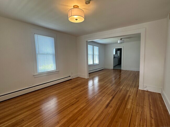 Building Photo - 251 Quinnipiac St
