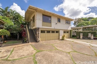 Building Photo - 927 10th Ave
