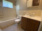 Foto principal - 405 N Owens Dr
