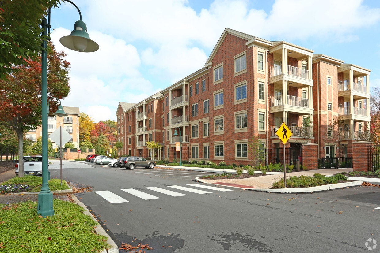 Claremont on the Square Rentals Exton, PA