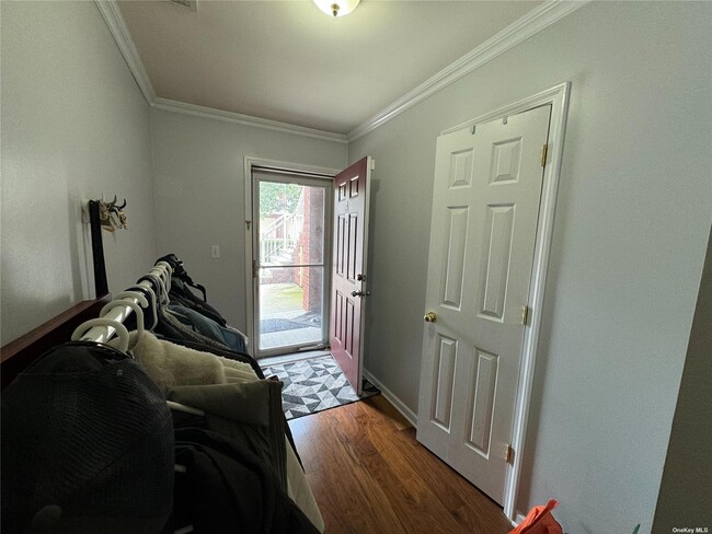 Building Photo - 328 Endeavor Pl