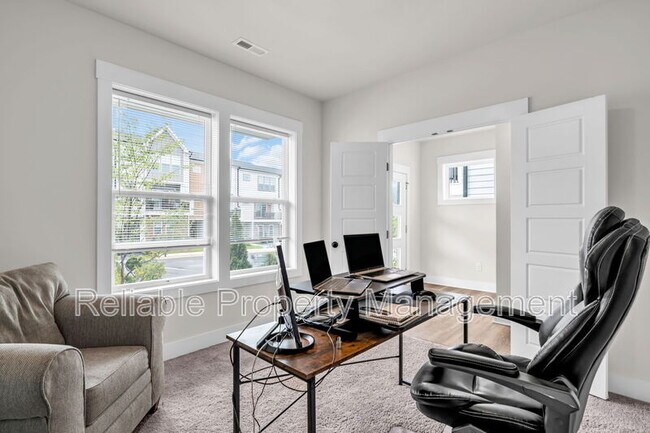 Foto del edificio - 2132 Big Falls Dr