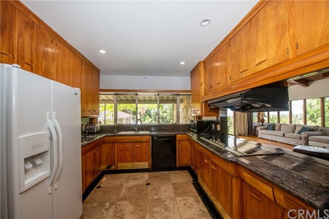 Building Photo - 20760 E Covina Hills Rd