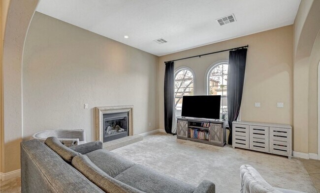 Foto del edificio - Elegant 4BR House in Las Vegas