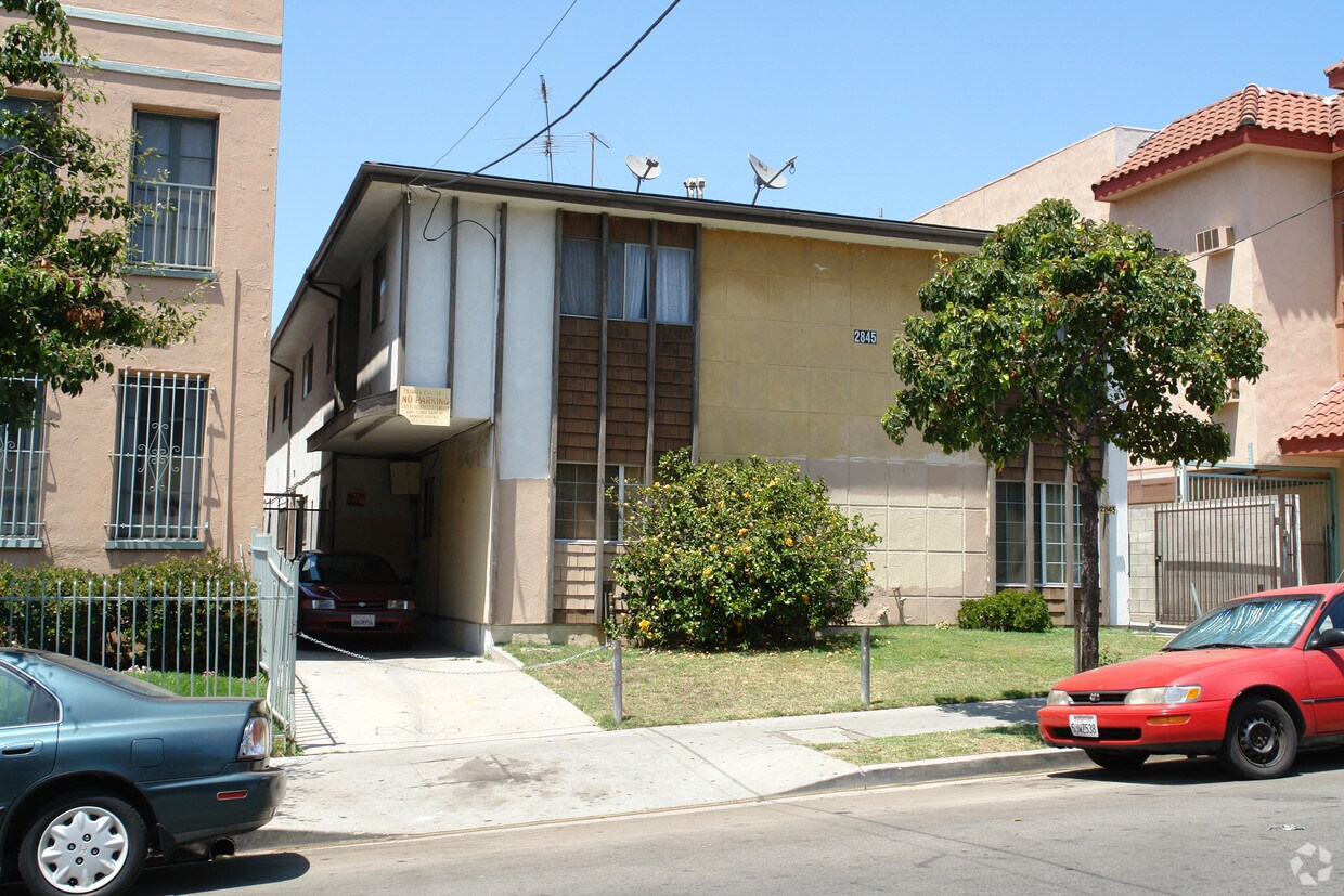 Building Photo - 2845 Francis Ave