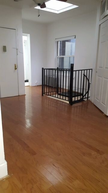 Primary Photo - 461 6th Ave