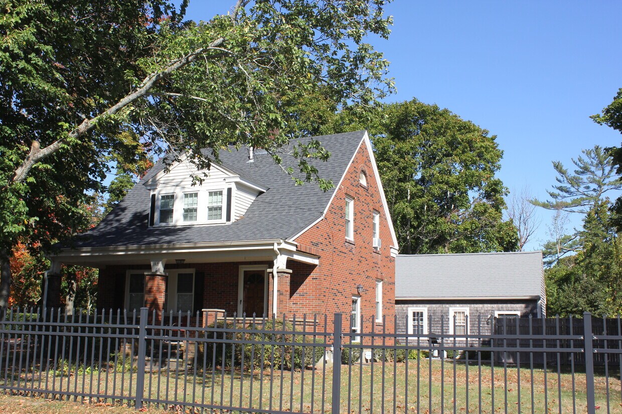 164 Saint St, Duxbury, MA 02332 House Rental in Duxbury, MA
