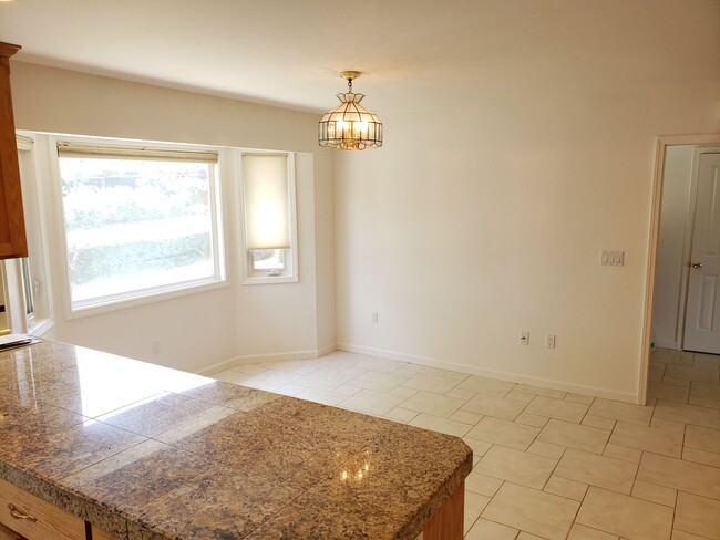 Building Photo - Beautiful 4 Bed 2.5 Bath Almaden Country C...