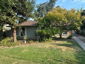 Building Photo - 117 E Simpson Ave