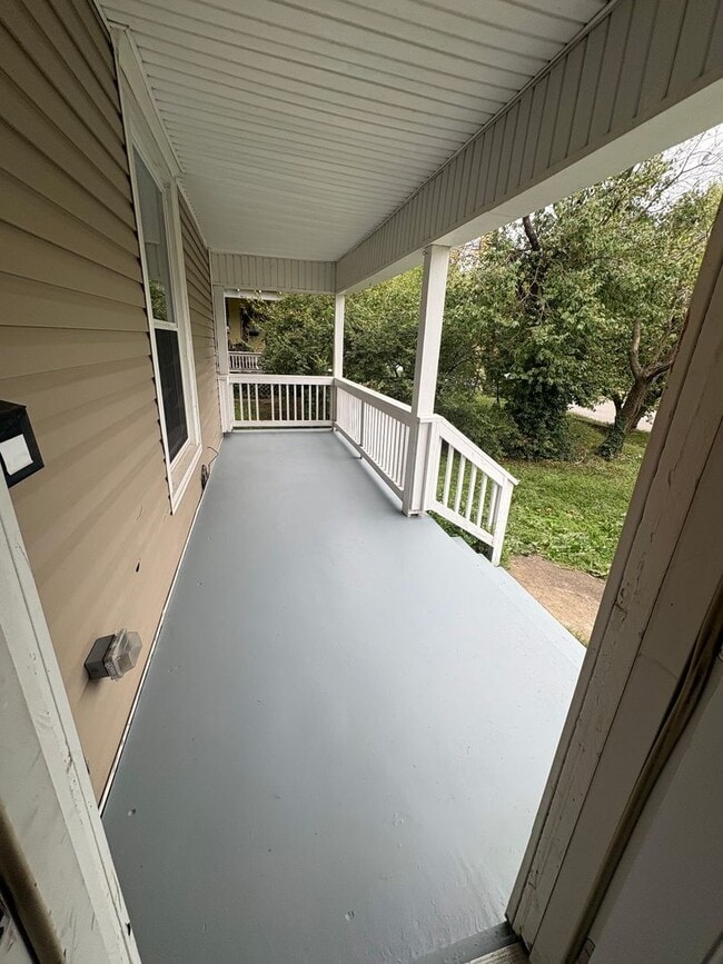 Foto del edificio - Stunning 5 Bedroom Home