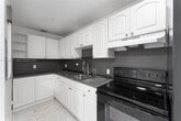 Primary Photo - 649 W 68th St