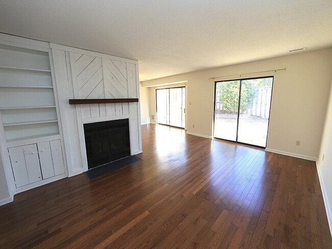 Foto del edificio - 3 Bedroom, One Level Townhome in North Bend!