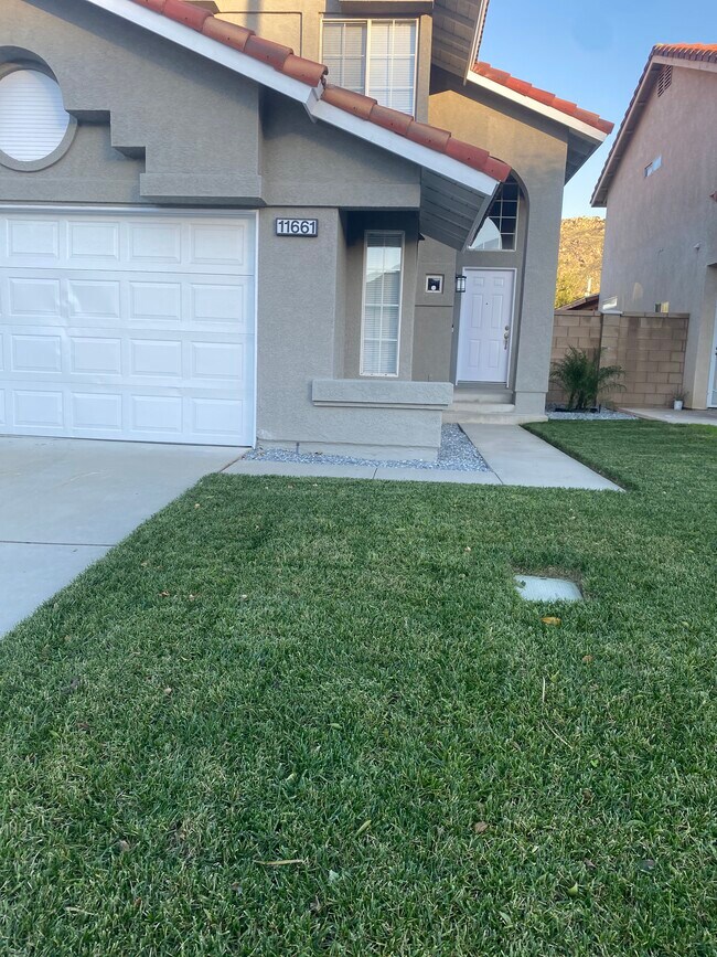 Foto del edificio - 11661 Belmonte Rd