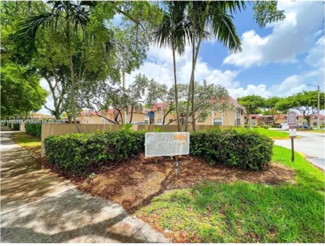Foto principal - 14863 SW 104th St