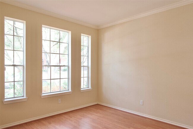 Building Photo - 6506 Taimer Ct