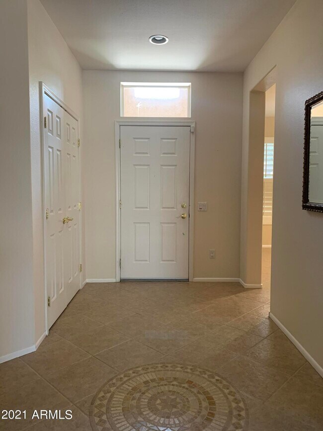 Foto del edificio - 15136 W Corral Dr