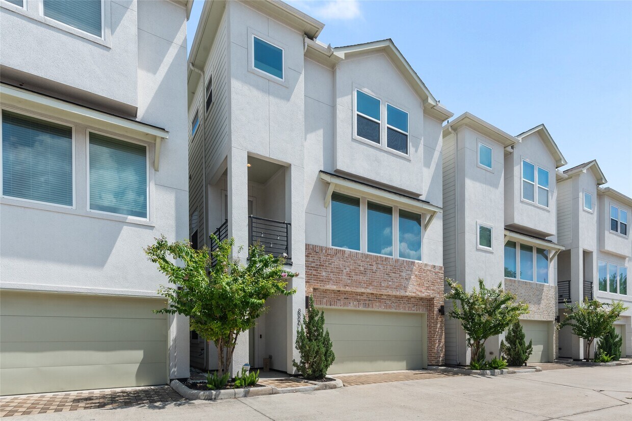 Foto principal - 8320 Vista Bella Ln