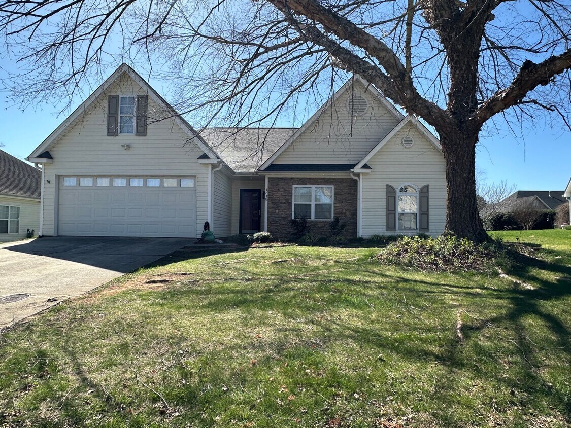 1618 Pebble Run Ln, Clemmons, NC 27012 House Rental in Clemmons, NC