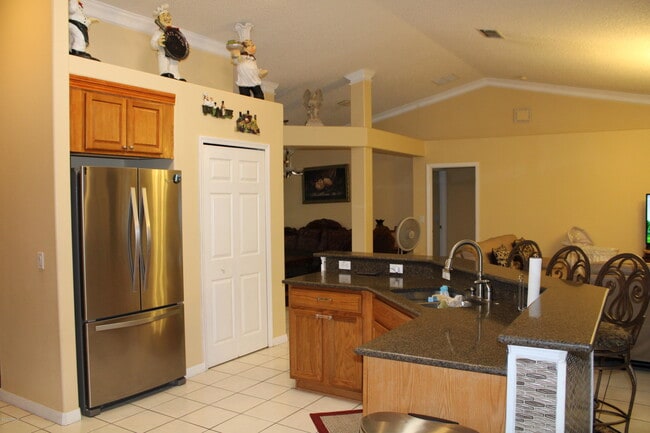 Building Photo - 236 Bird of Paradise Dr