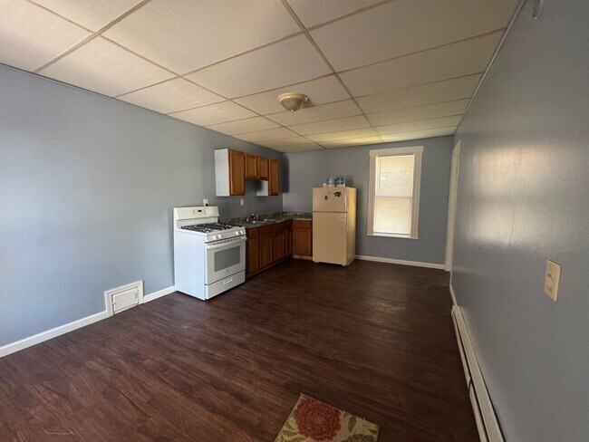 Foto del edificio - 120 N Main St